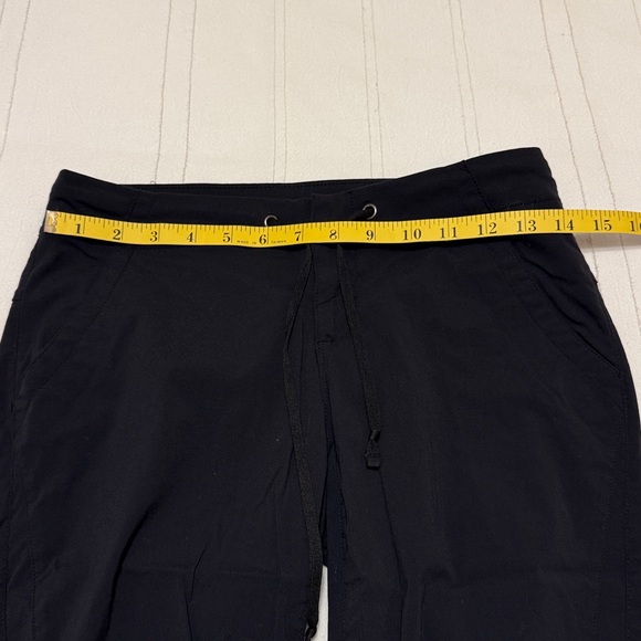 Columbia Black Omni-Shield Capri - Picture 4 of 5